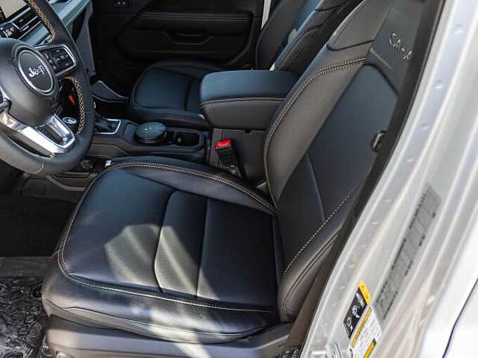 Jeep Wrangler Sahara 2.0l SILVERSTAR