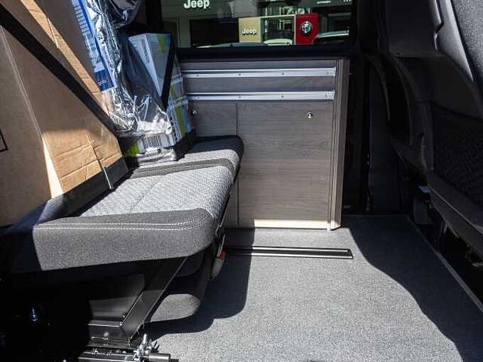 Citroen Holidays 180 EAT8 MAX AHK/  Paket MAX / Sofort!