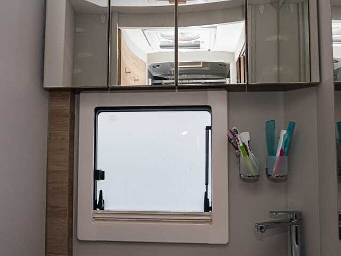 Dethleffs XXL A 9000-2 HUBSTÜTZEN NP 285.000€