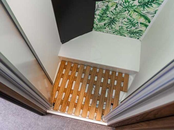 Eura Mobil Integra Line GT - Mercedes IL726EF BLACKLINE 