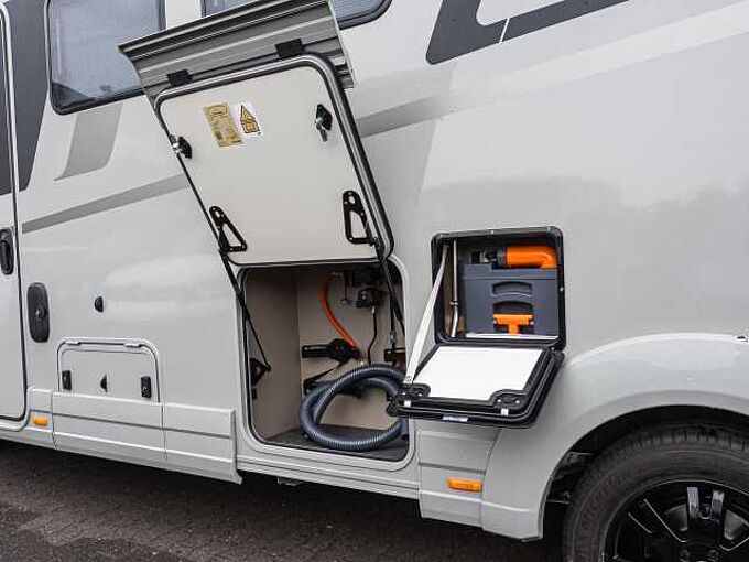 Eura Mobil Integra Line GT - Mercedes IL726EF BLACKLINE 