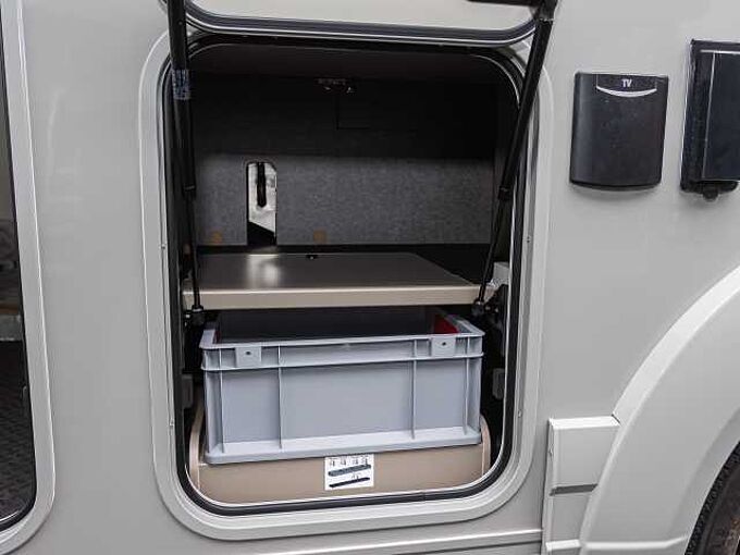 Eura Mobil Integra Line GT - Mercedes IL726EF BLACKLINE 