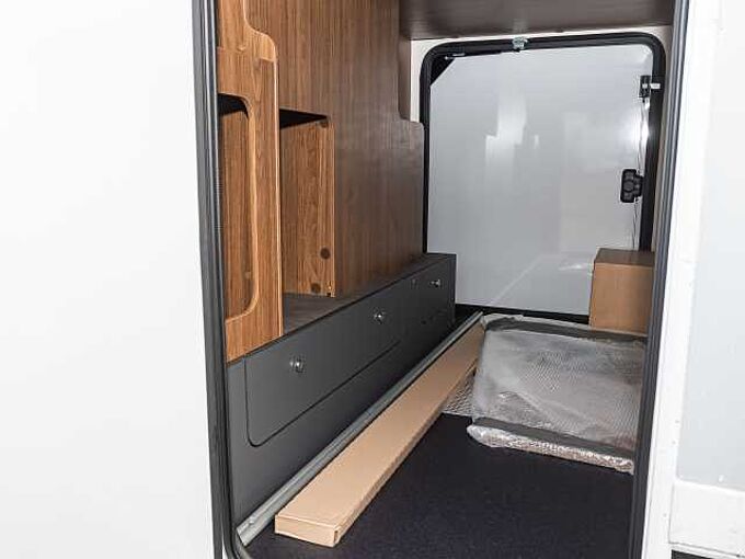 Laika Ecovip L 3019 Titanio UPE  104.000 &euro;