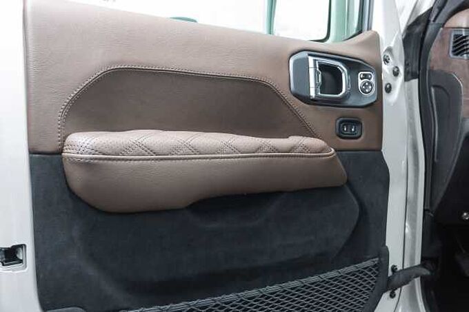 Jeep Wrangler BRUTE 2026 SKYONE