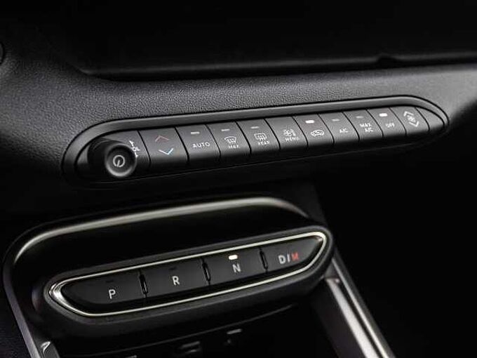 Jeep Avenger 1.2 48V 4xe Hybrid eAWD Upland