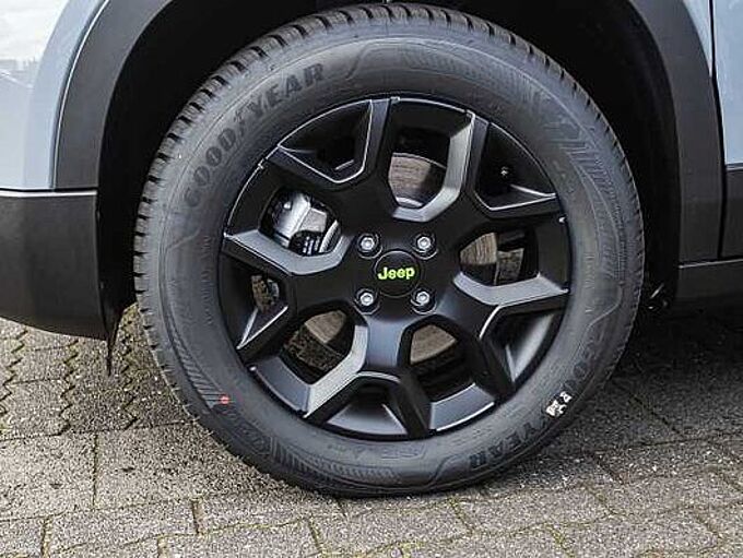 Jeep Avenger 1.2 48V 4xe Hybrid eAWD Upland