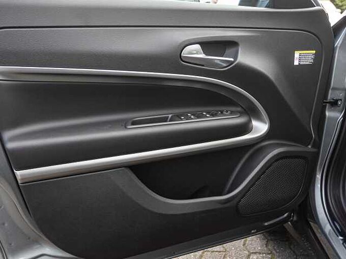 Jeep Avenger 1.2 48V 4xe Hybrid eAWD Upland