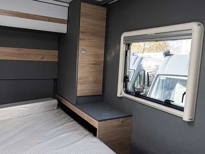 Dethleffs Just Camp T 7052 DBM Hubbett 