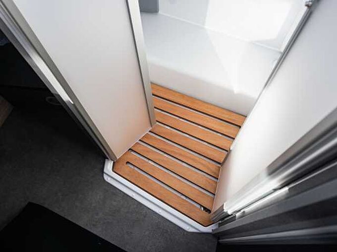 Dethleffs Just Camp T 7052 DBM Hubbett 