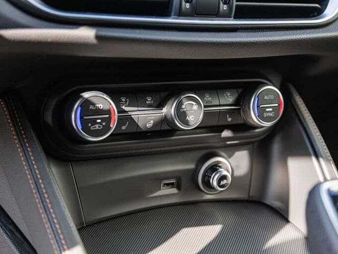 Alfa Romeo Stelvio 2.2 Diesel 16V AT8-Q4 INTENSA