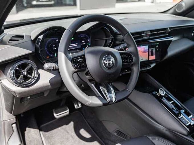 Alfa Romeo Junior ELETTRICA SPECIALE  115 KW (156 PS)