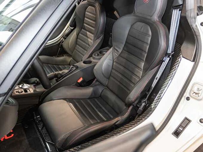 Alfa Romeo 4C 1.8 TBi Coup&eacute;  NUR 4107km!