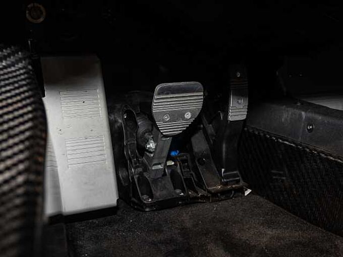 Alfa Romeo 4C 1.8 TBi Coup&eacute;  NUR 4107km!