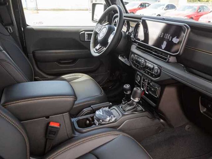 Jeep Wrangler MY25 Sahara 2.0l T-GDI Unlimited