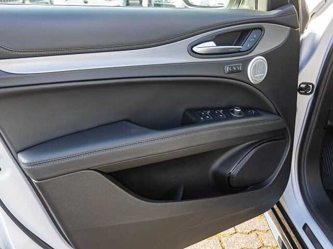 Alfa Romeo Stelvio COMPETIZIONE 2.0 Turbo 16V AT8-Q4