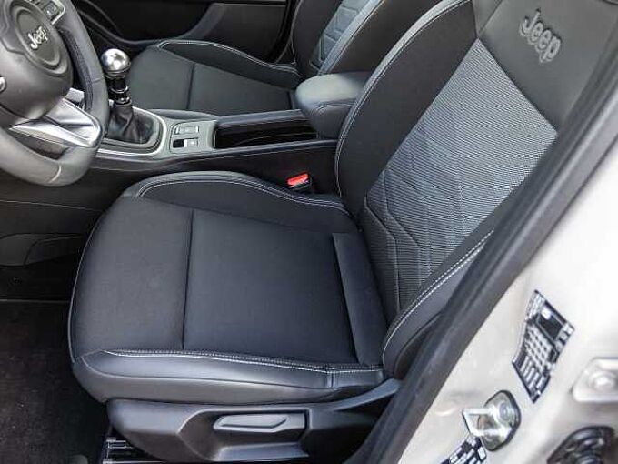 Jeep Avenger 1.2 Altitude 18' Alu / Kamera / Navi