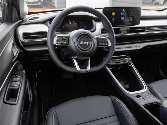 Jeep Avenger Elektro Summit Panorama/Leder