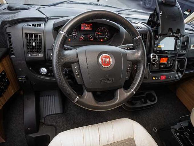 Eura Mobil Integra 890 QB ALKO HUBST&Uuml;TZEN 2xTV Dachklima