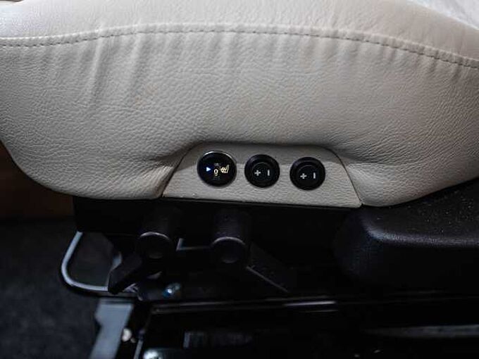 Eura Mobil Integra 890 QB ALKO HUBST&Uuml;TZEN 2xTV Dachklima