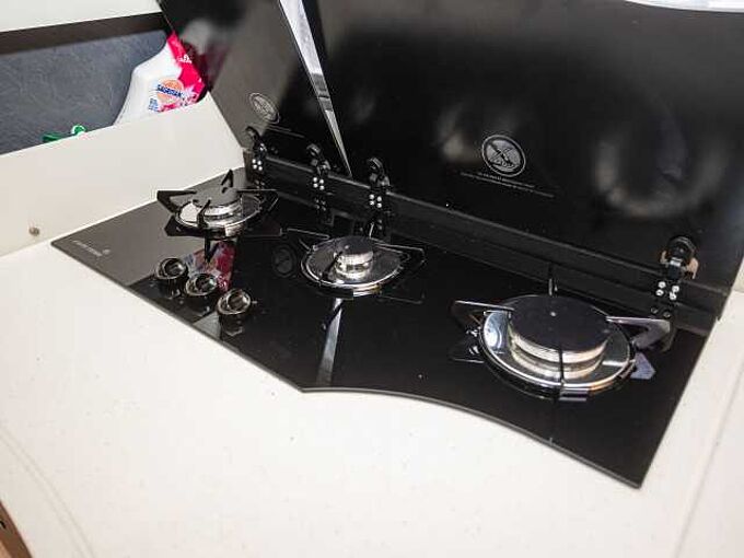 Eura Mobil Integra 890 QB ALKO HUBST&Uuml;TZEN 2xTV Dachklima