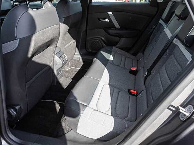 Citroen C4 PureTech 130 EAT8 PLUS