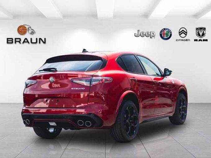 Alfa Romeo Stelvio V6 2.9 Bi-Turbo AT8-Q4 Quadrifoglio