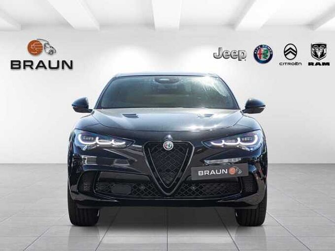 Alfa Romeo Stelvio V6 2.9 Bi-Turbo AT8-Q4 Quadrifoglio