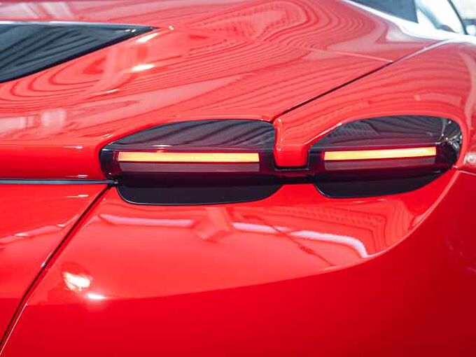 Ferrari Roma Spider Rosso Corsa/Cuoio 