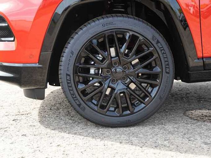 Jeep Compass e-Hybrid  MY23 S 1.5 T4 48V Alpine Sound