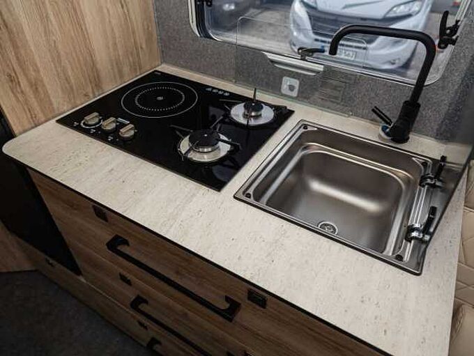 Eura Mobil XTURA 686 EF 4x4 7/26 