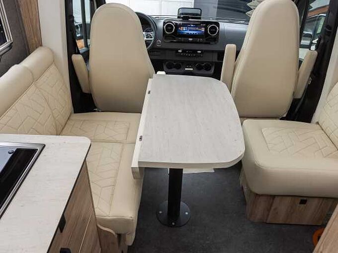 Eura Mobil XTURA 686 EF 4x4 SOFORT 