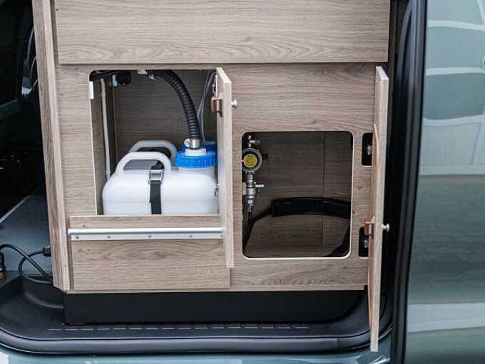 Citroen Holidays 180 EAT8 MAX Drive-Assist/AHK