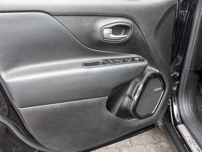 Jeep Renegade 1.3 T-GDI Limited Panorama/Kenwood