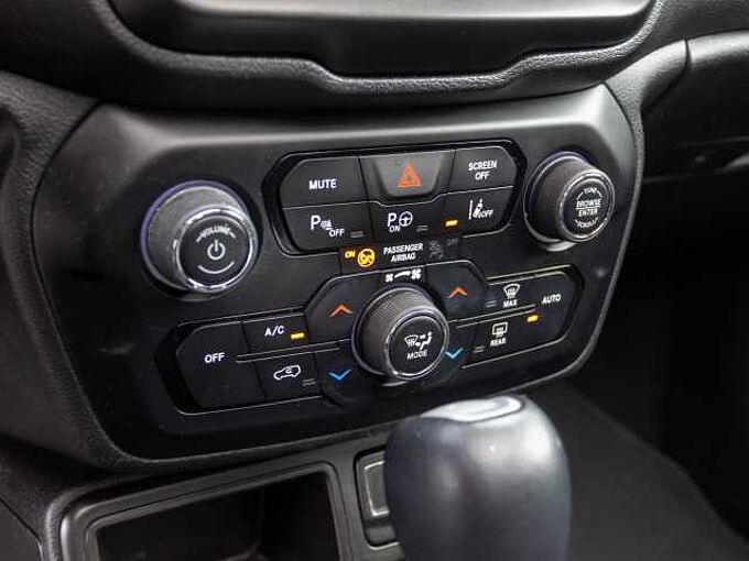 Jeep Renegade 1.3 T-GDI Limited Panorama/Kenwood