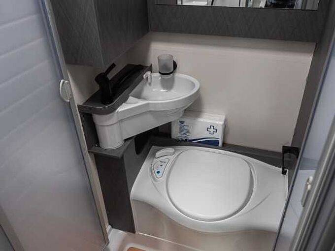 Etrusco T 5900 FB Hubbett UPE 75.038 &euro;