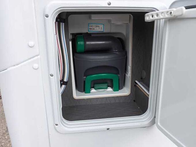 Etrusco T 5900 FB Hubbett UPE 75.038 &euro;