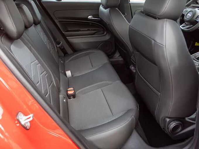 Jeep Avenger 1.2 Altitude Winter Paket