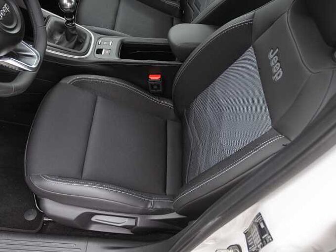 Jeep Avenger 1.2 Altitude Winter Paket