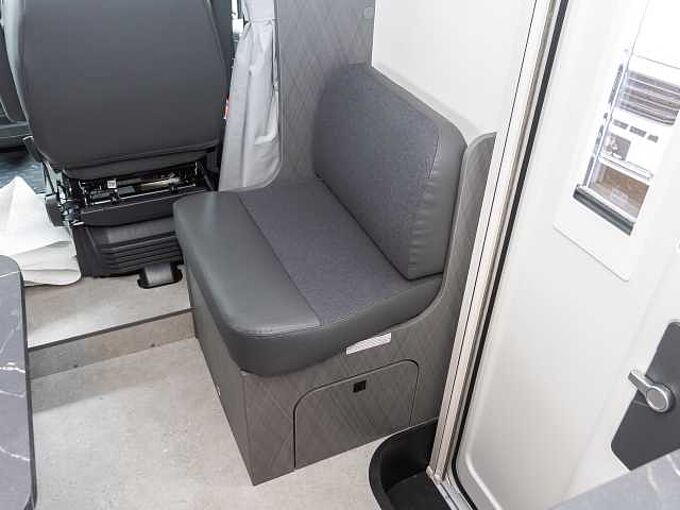 Etrusco A 6.9 DB UPE 72.994 €