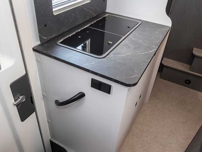 Etrusco A 6.9 DB UPE 72.994 €