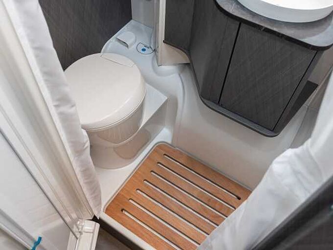 Etrusco A 6.9 DB UPE 72.994 €