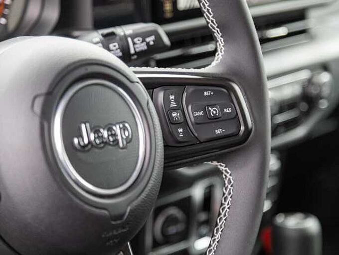 Jeep Wrangler 2.0 T-GDI WILLYS 4x4 el.Trittbretter