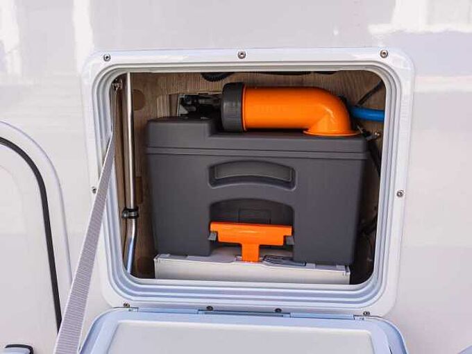 Eura Mobil Profila T 726 QF 4 Pakete MESSEPREIS