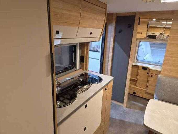 Dethleffs 490 EST Summer Edition MESSEPREIS