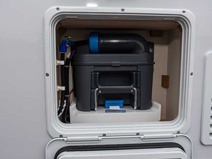 Eura Mobil Activa One 650 HS Automatik MESSEPREIS