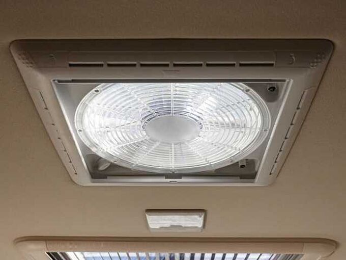 Eura Mobil Profila T 720 EF SONDERMODELL MESSEPREIS