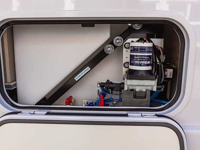 Eura Mobil Profila T 720 EF SONDERMODELL MESSEPREIS
