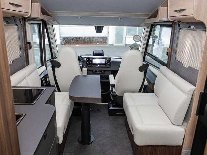 Eura Mobil Integra Line GT - Mercedes IL726QF BLACKLINE