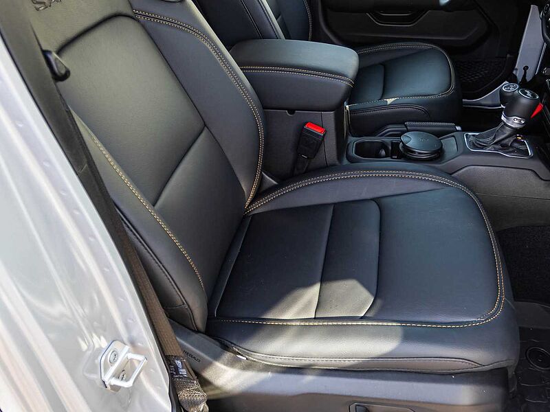 Jeep Wrangler Sahara 2.0l SILVERSTAR