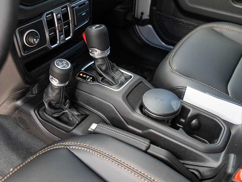 Jeep Wrangler Sahara 2.0l